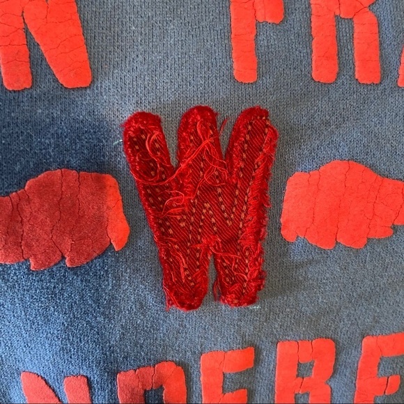 American eagle outfitters sweatshirt - Picture 10 of 10